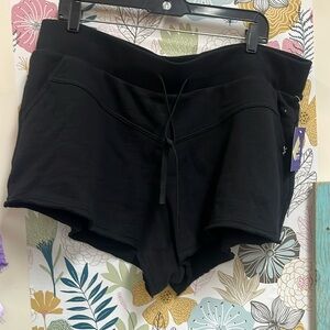 Athletic shorts
